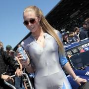 Gridgirls_24h_Nuerburgring_2017_040