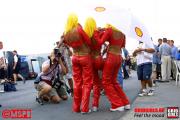 Girls beim Formel 1 GP Brasilien 2001 Photo: Thomas Melzer Tel&Fax: +49 (0)75852679 Mobil: +49 (0) 1717076883 Mobil: +49 (0) 1716379711 www.motorsportpressebild.com Schiessstattstr. 8 88356 Ostrach Germany