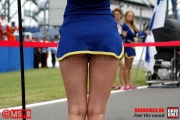 Grid Girl mit spärlich bekleidetem Hinterteil Formel 1 GP England 2003 Photo: Thomas Melzer Tel&Fax: +49 (0)75852679 Mobil: +49 (0) 1717076883 Mobil: +49 (0) 1716379711 www.motorsportpressebild.com Schiessstattstr. 8 88356 Ostrach Germany