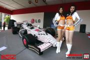 F1 Girls, Formel 1 GP von China in Shanghai 18.04.09 Foto: mspb/Lukas Gorys Tel&Fax: +49 (0) 75852679 Mobil: +49 (0) 1717076883 email: tm@motorsportpressebild.de Schiessstattstr. 8 88356 Ostrach Germany Bank: Landesbank Ostrach BLZ 65351050 Kto.Nr. 749 529