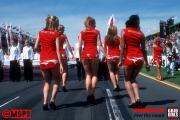 Girls beim Formel 1 GP Australien 2000 Photo: Thomas Melzer Tel&Fax: +49 (0)75852679 Mobil: +49 (0) 1717076883 Mobil: +49 (0) 1716379711 www.motorsportpressebild.com Schiessstattstr. 8 88356 Ostrach Germany