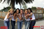 Fosters Werbegirls beim Formel 1 GP Melbourne/Australien 2005 Photo: Andrea Gassner Tel&Fax: +49 (0)75852679 Mobil: +49 (0) 1717076883 Mobil: +49 (0) 1716379711 www.motorsportpressebild.com Schiessstattstr. 8 88356 Ostrach Germany