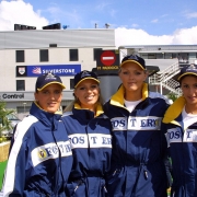 Girls beim Formel 1 GP England 2001 Photo: Thomas Melzer Tel&Fax: +49 (0)75852679 Mobil: +49 (0) 1717076883 Mobil: +49 (0) 1716379711 www.motorsportpressebild.com Schiessstattstr. 8 88356 Ostrach Germany